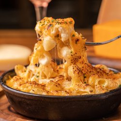 Greene King introduces invisible mac and cheese