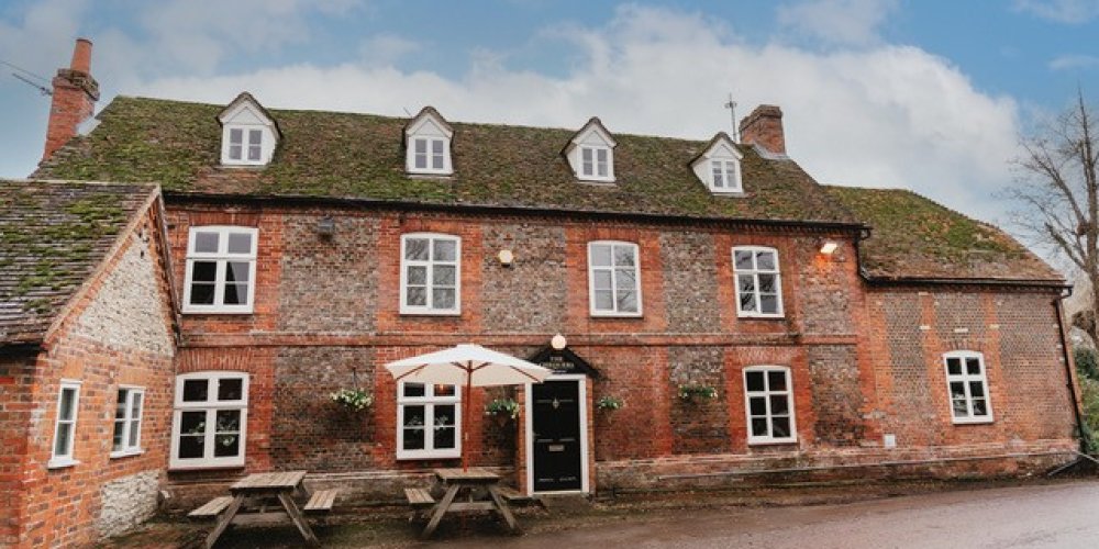 Copper Pubs reopens The Chequers at Berrick Salome