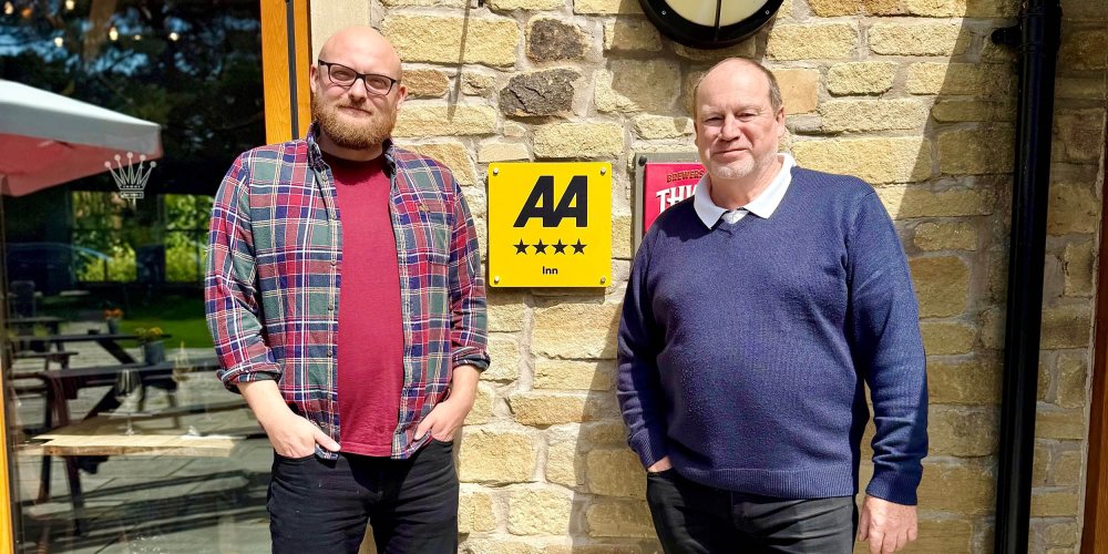 Thwaites pub celebrates AA Rosette award