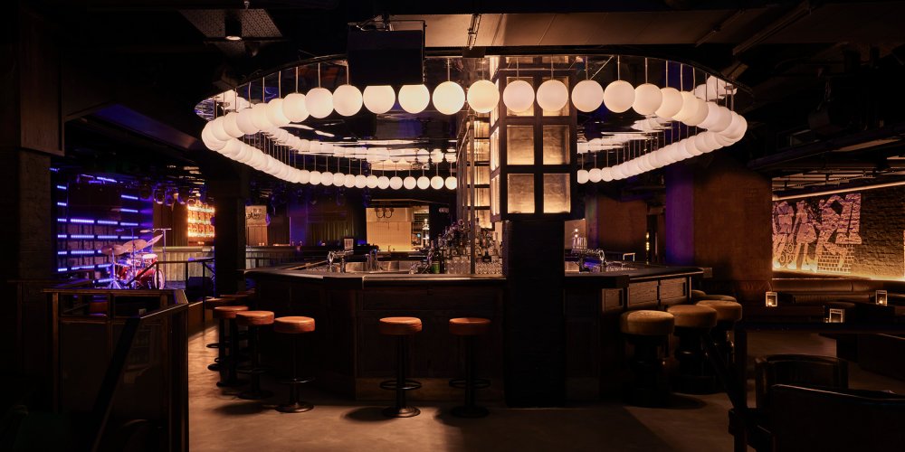 Stereo opens in former Roadhouse site