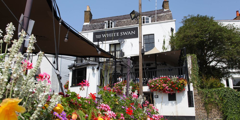 Fuller’s to acquire The White Swan in Twickenham